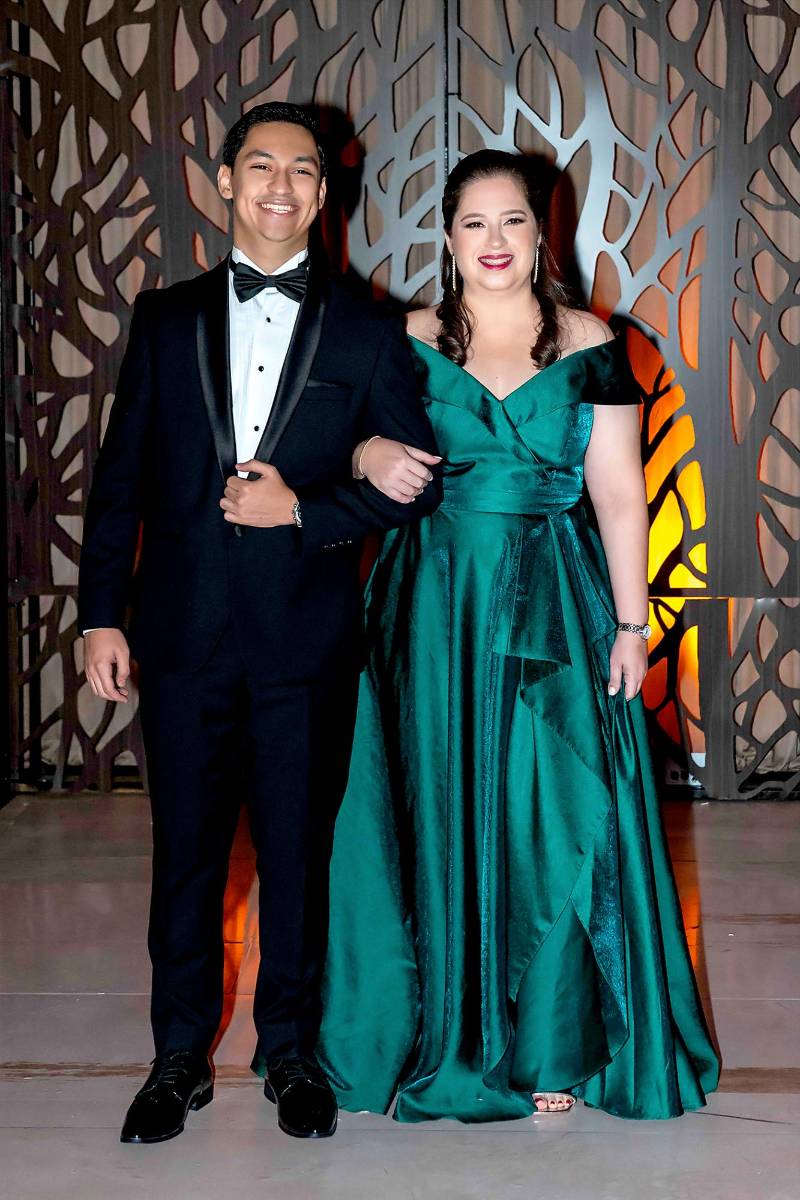 Desfile padres e hijos de la prom 2026 de la Escuela Santa María del Valle