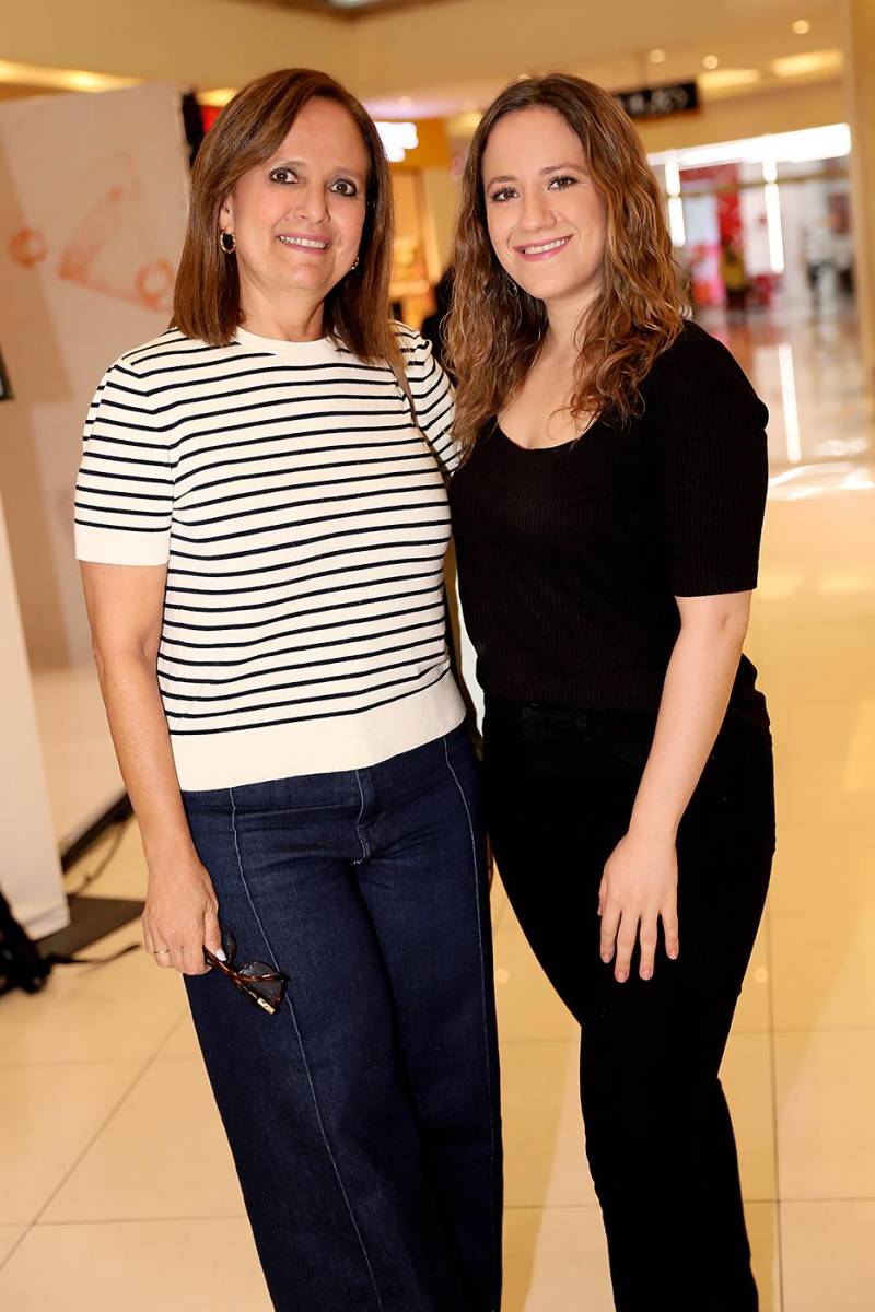 Multiplaza y Revista Estilo Presentaron Book n’ Booze 2025
