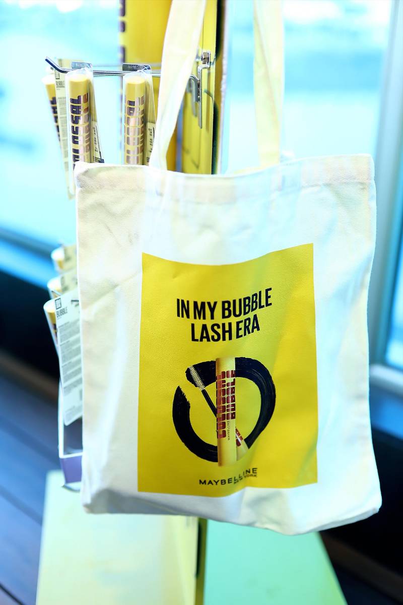Así se vivió el lanzamiento de Colossal Bubble de Maybelline New York