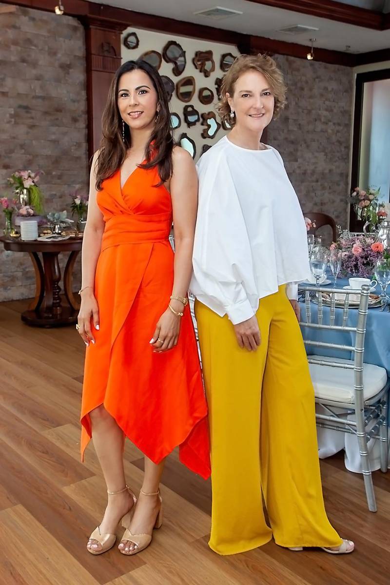 Silvia Martínez y Nora Medina.