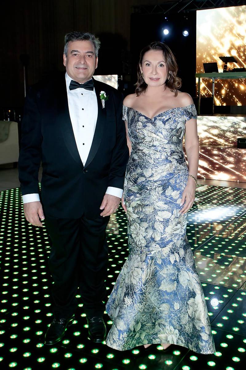  Juan Carlos y Miriam de Hasbun