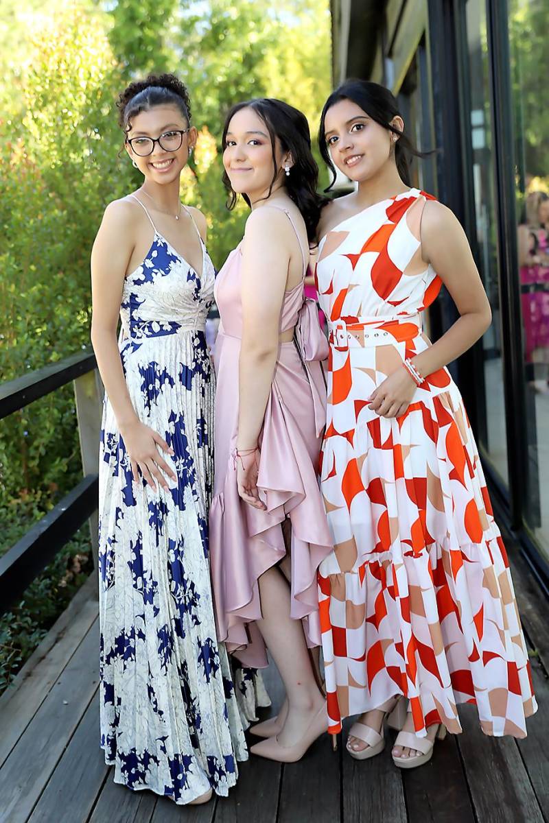 Ángela Cortés, Jennifer Posas y Dania Canales.