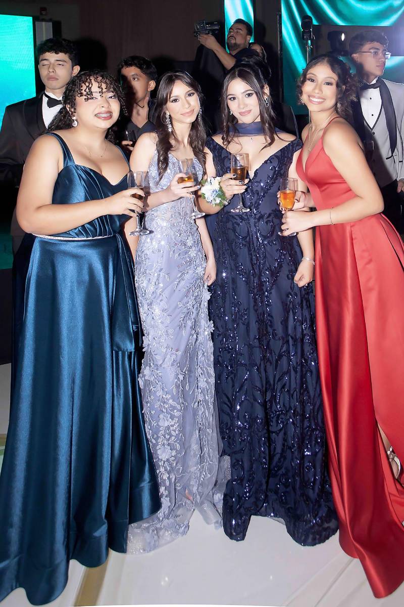 Alexandra Valdez, Ana Galindo, Nathalie Bodden y Camila Méndez. 