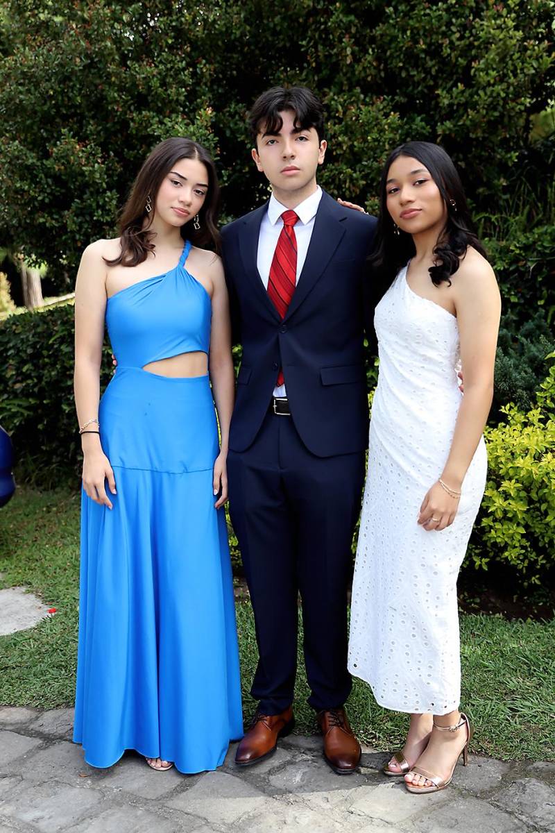 Natalia Chirinos, Renzo Stagno y Mya Pérez.
