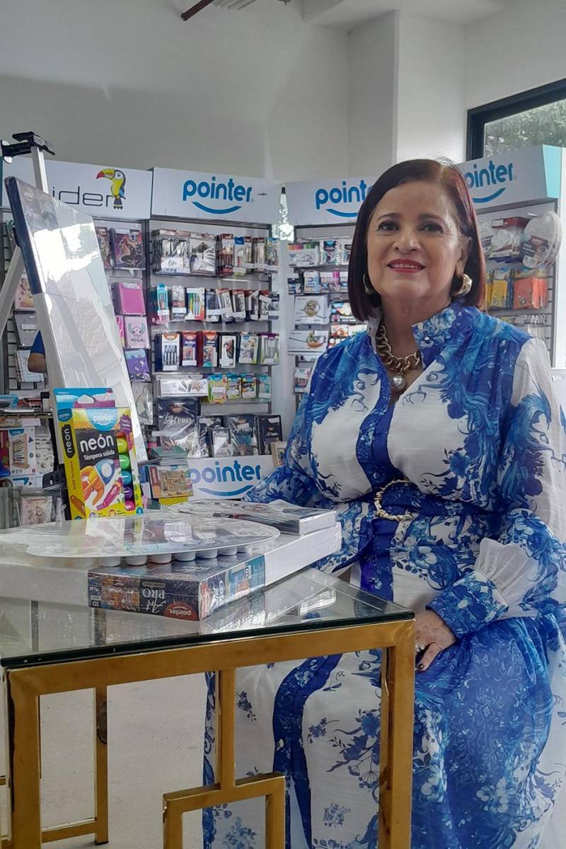 Carolina Carías, directora del estudio expresó emocionada que son 35 años ininterrumpidos ayudando a la niñez a desarrollar sus habilidades, capacidades, valores, “porque no solo se trata de enseñar una técnica, enseñar solidaridad, sino también en acompañarlos a su desarrollo integral como personas”.