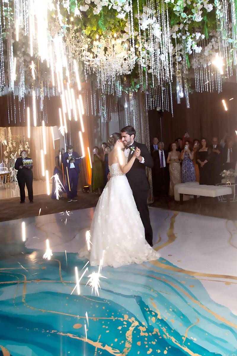 La boda de Miguel Canahuati y Nicole Almassou