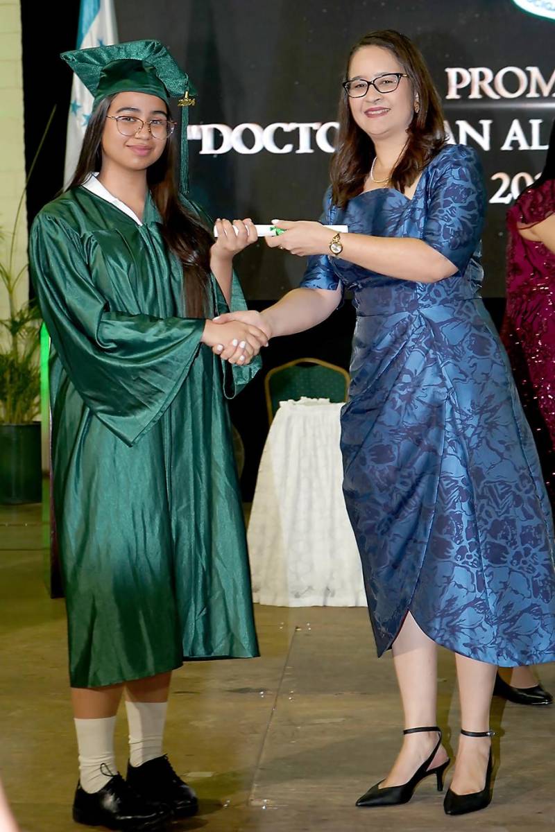 Graduación de los seniors 2024 de Elvel School
