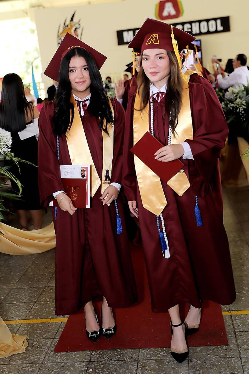 Graduación 2024 de Mayan School