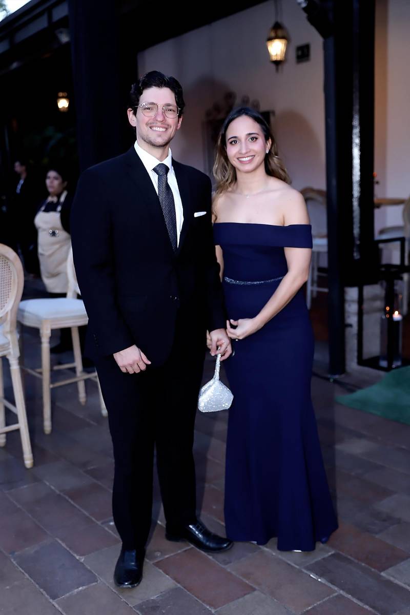 Eduardo Oviedo y Jessy Flores