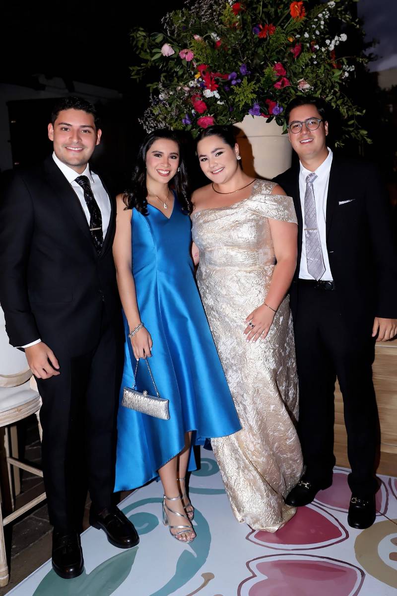 Carlos Venegas, Lucila Zuniga, Sofia García y Roberto Avilés 