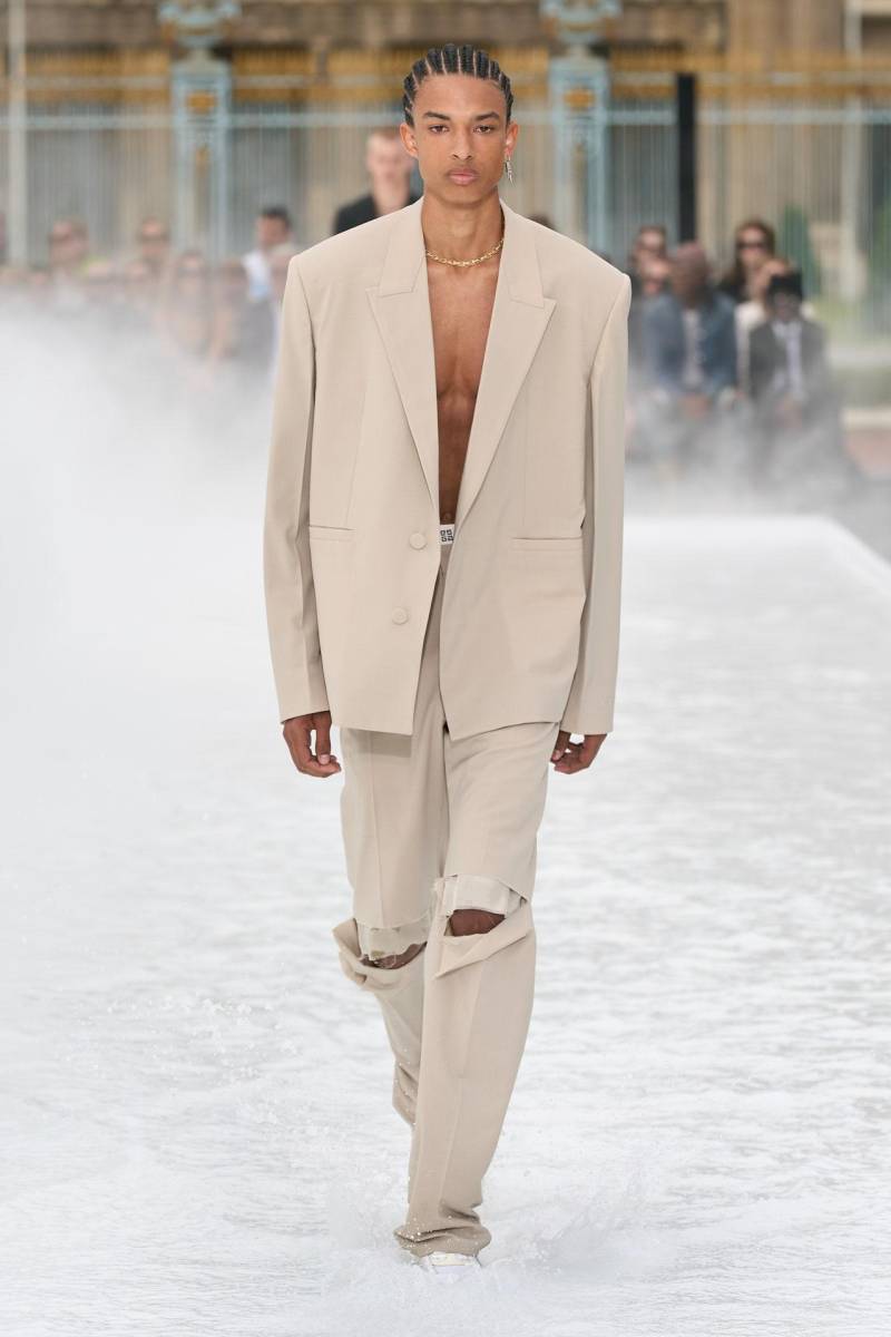 Givenchy Men’s Spring Summer 2023