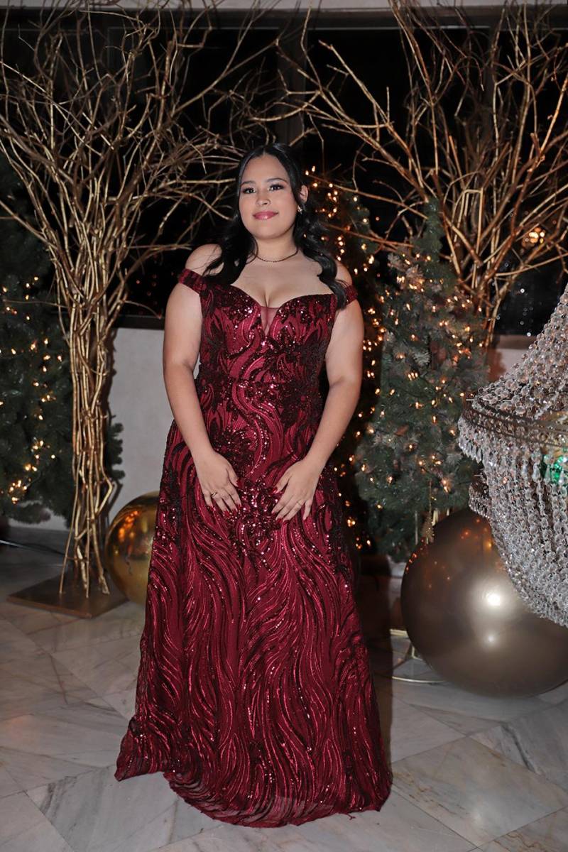Looks de la prom 2024 del Instituto Sagrado Corazón