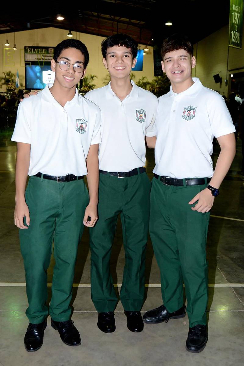 Graduación de la clase 2025 de Elvel School
