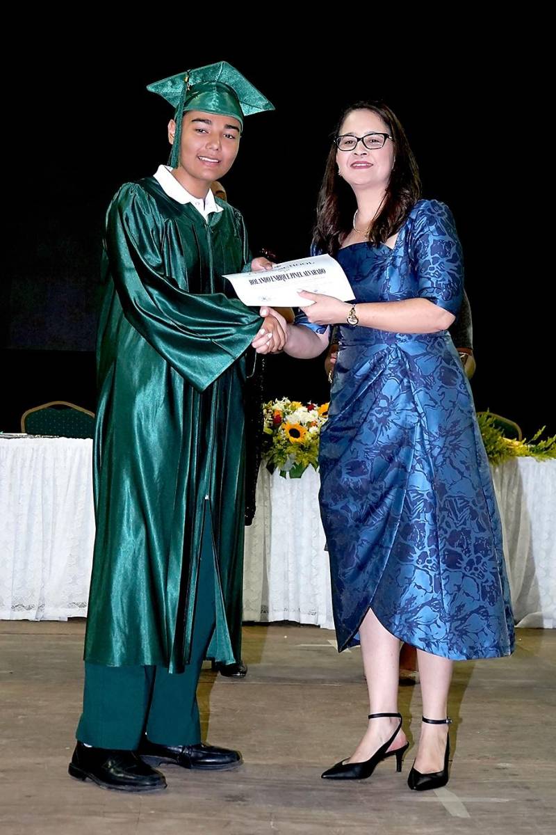 Graduación de los seniors 2024 de Elvel School
