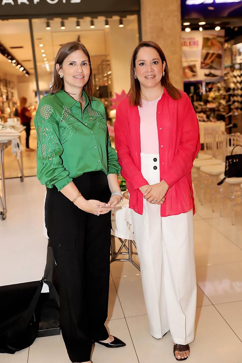 Pamela Cruz y Paola Mendizabal. 