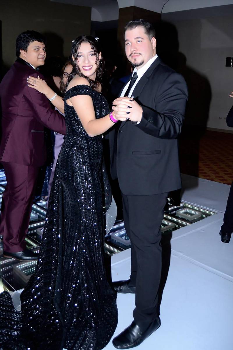 Sharon Brahona y Edson Barahona