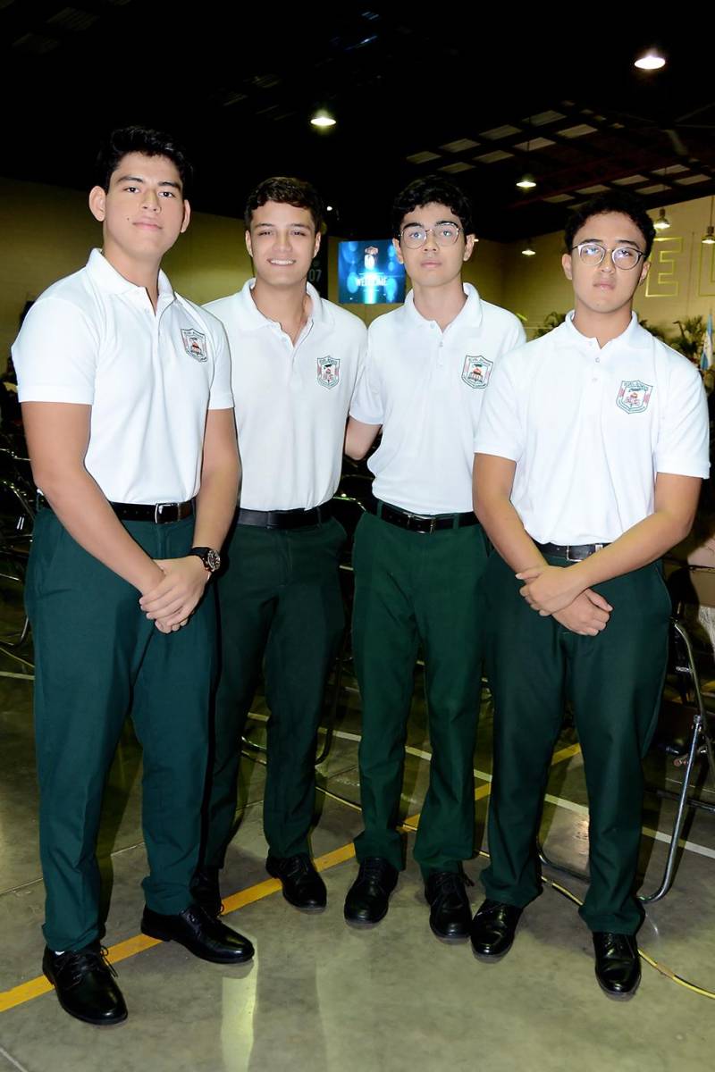 Graduación de la clase 2025 de Elvel School