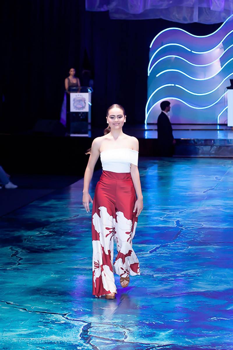 Senior Fashion Show 2026 de la Escuela Internacional Sampedrana, parte 2