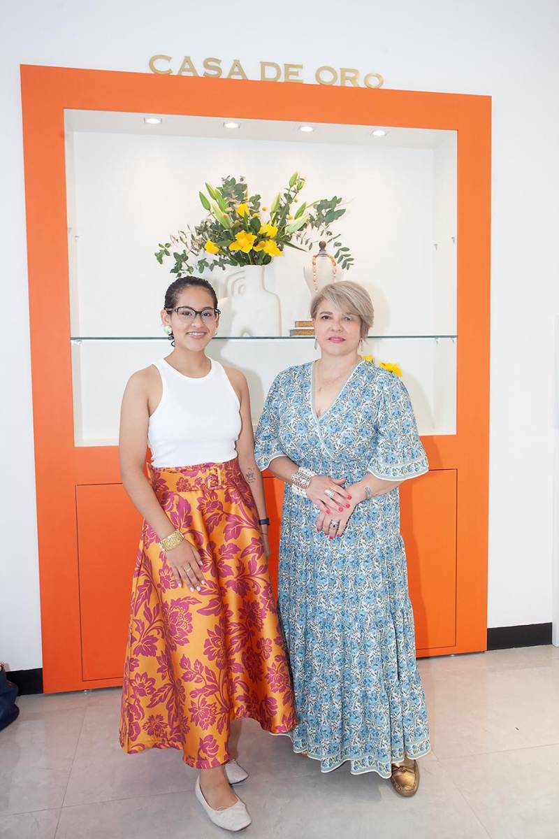 Fanny Paguada y Damaris Soriano.
