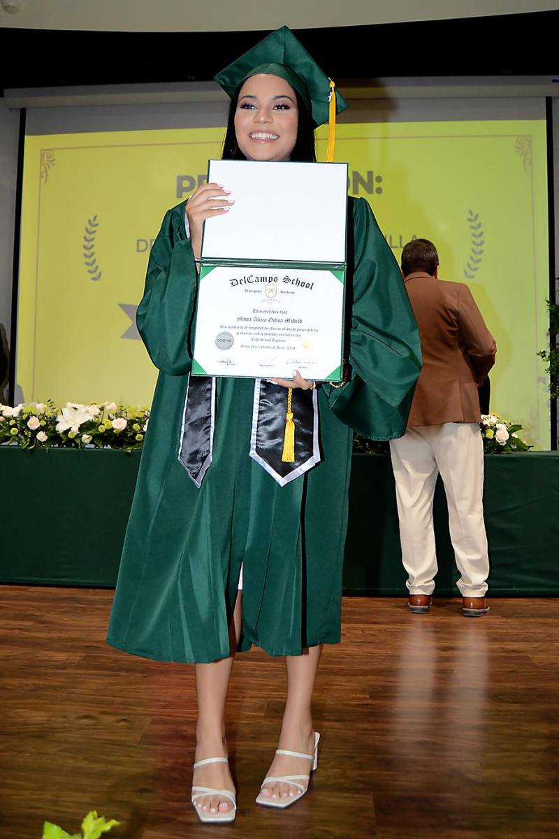 María Alicia Ochoa.