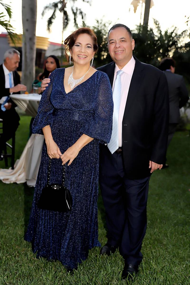 Emma y José Francisco Hernández