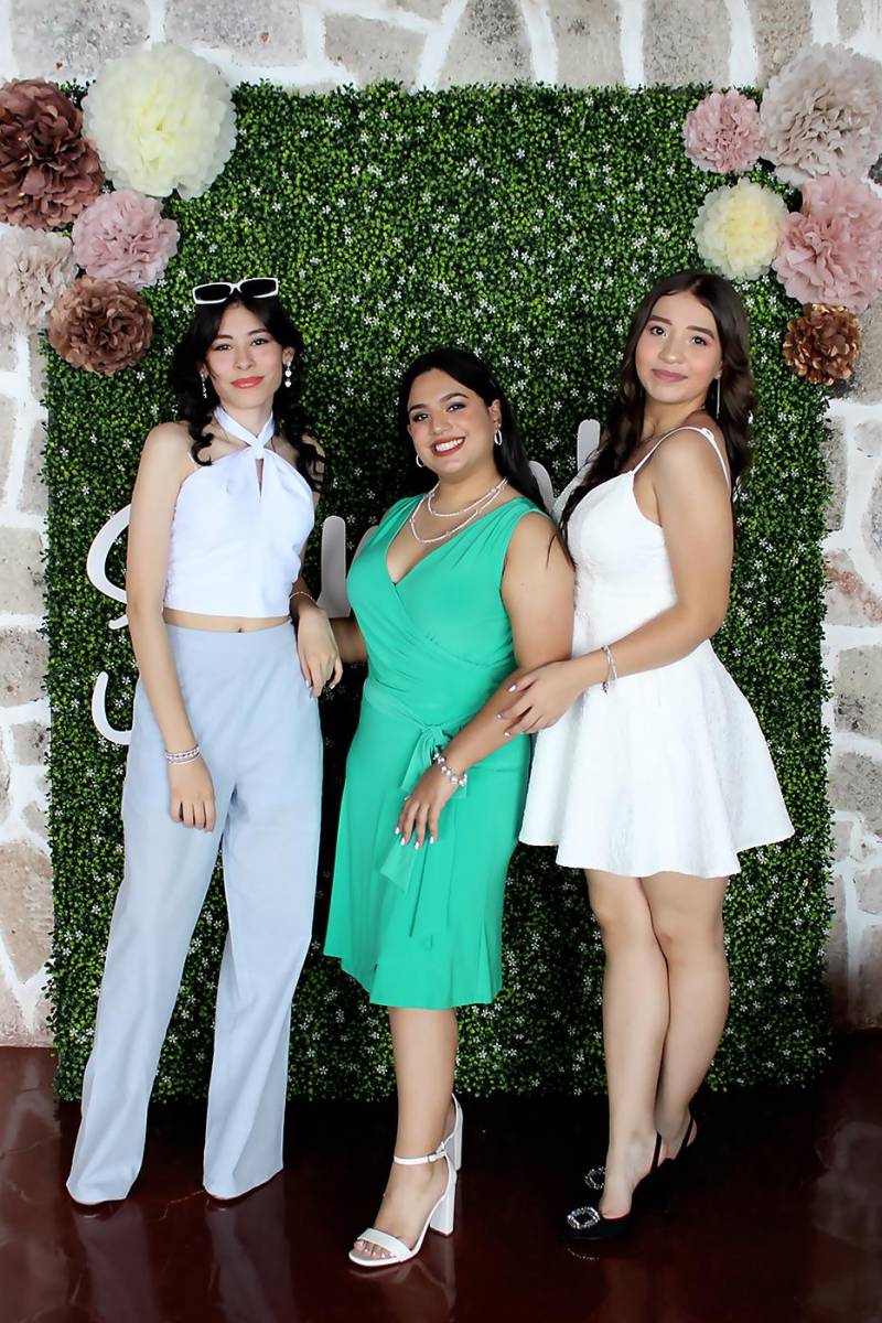 Cesia Maradiaga, Daniela Ruiz y Verónica Andrade