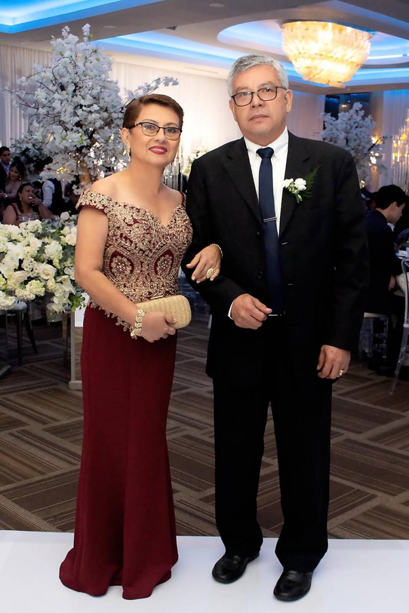 Padres del novio: Delmy de Interiano y Eleazar Interiano.