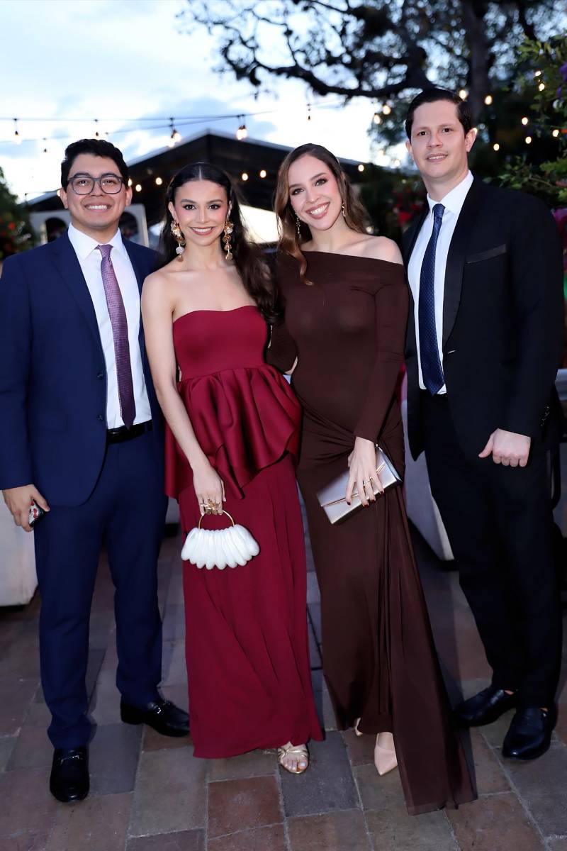 Juan José Mondragón, Jessica Rodríguez, Miriam Lobo y José Ramón Villrda