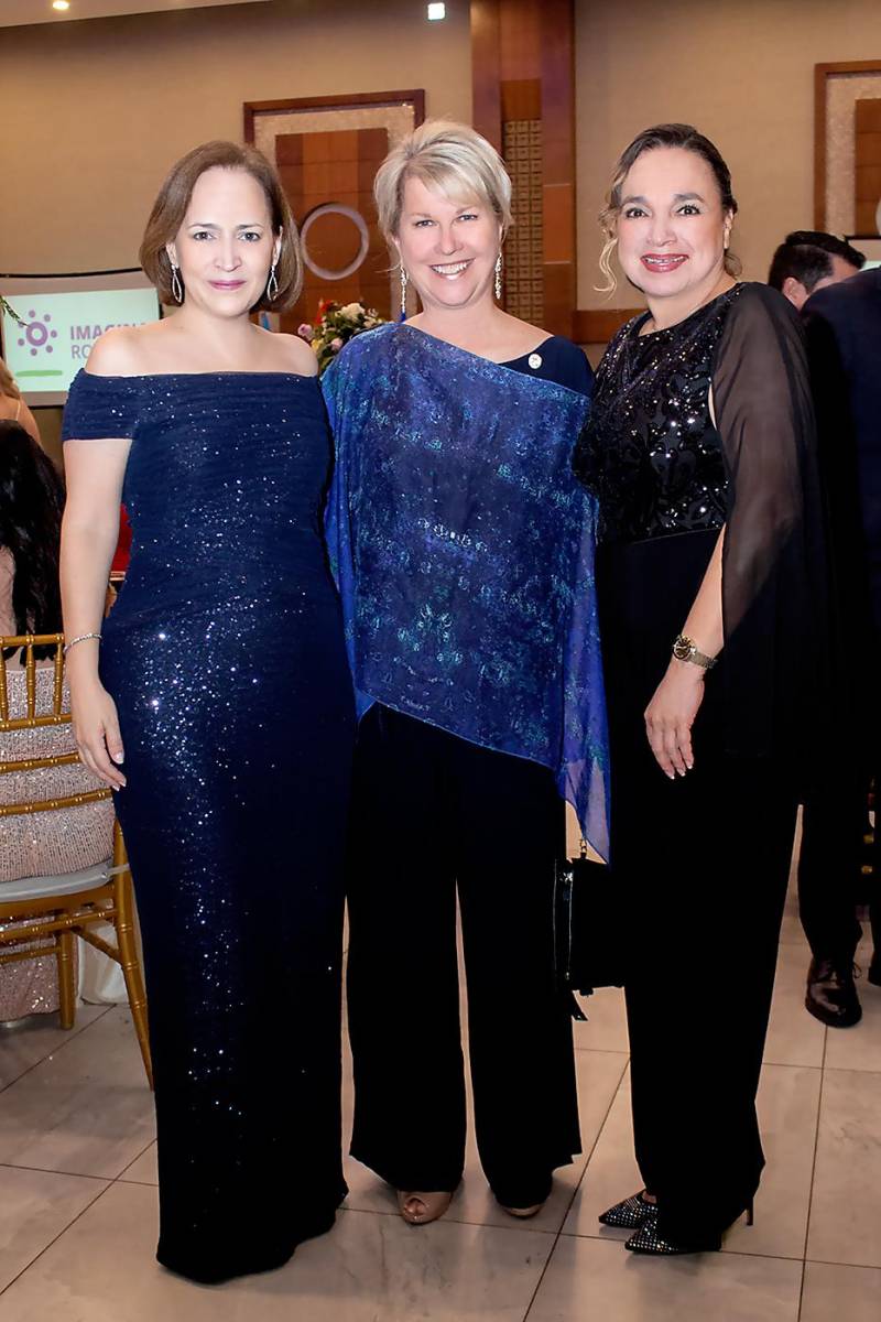 Alexa Foglia, Jennifer Jones y Carmen Villalta.