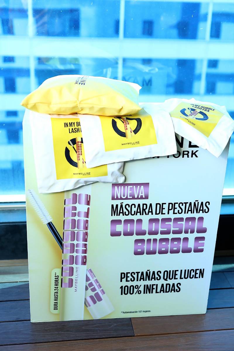 Así se vivió el lanzamiento de Colossal Bubble de Maybelline New York