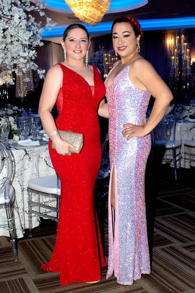 Yomila Rivera y Jennifer Guevara.