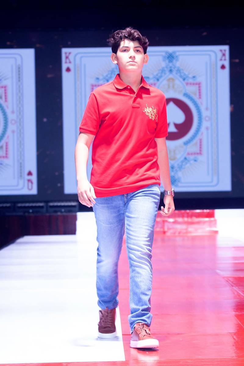 Senior Fashion Show “Ace of Style” de la Escuela Internacional Sampedrana 2025