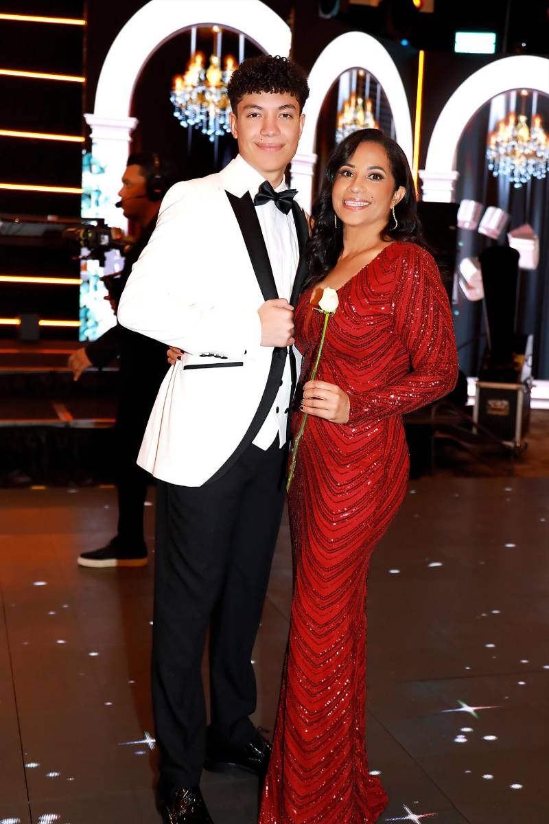 Ian Sánchez y su madre Indira Trejo. 