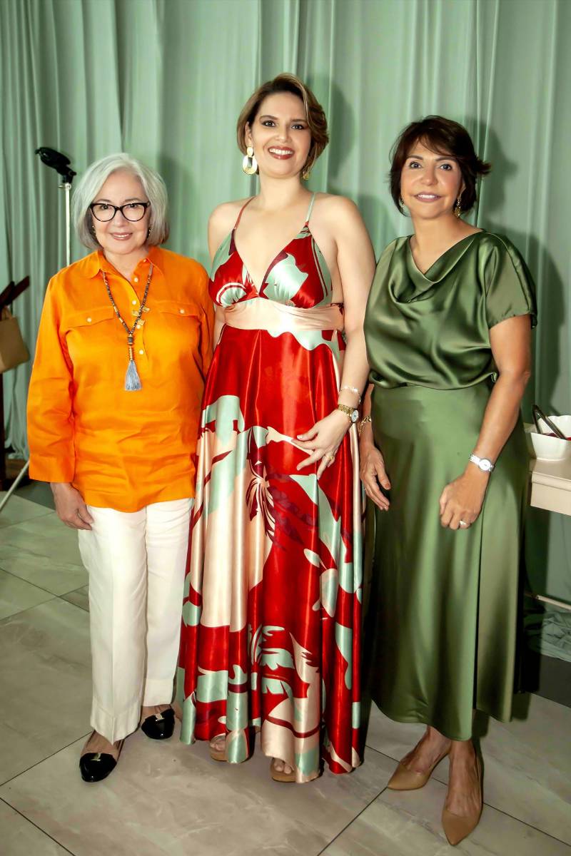 Norma D’Arcy, Jessica Gabrie y Marissa Milla.
