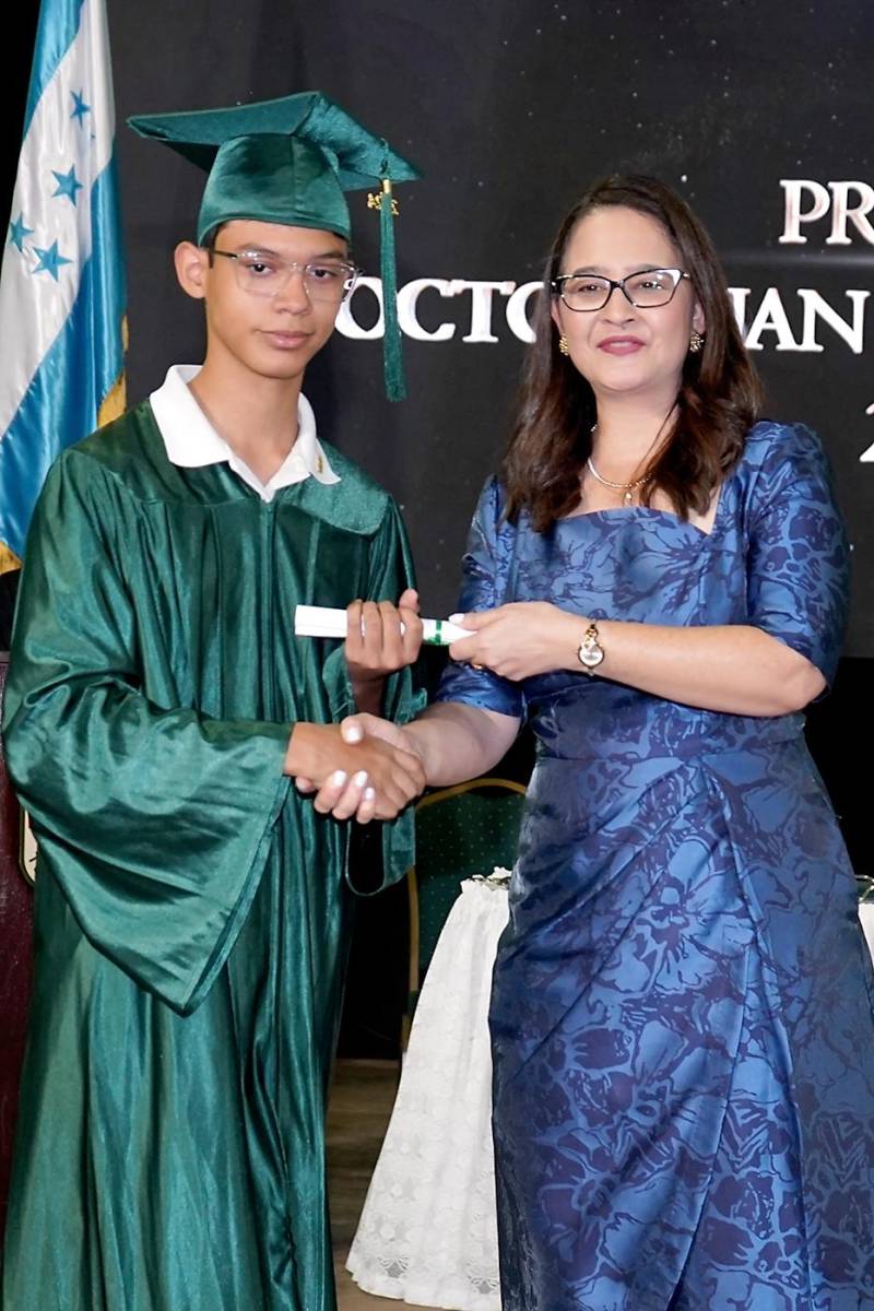Graduación de los seniors 2024 de Elvel School
