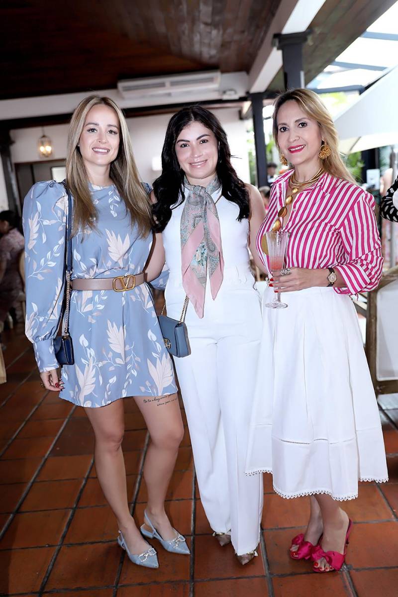 Lani Pastor, Angie Vega y Mayra Urquía. Lani Pastor, Angie Vega y Mayra Urquía.