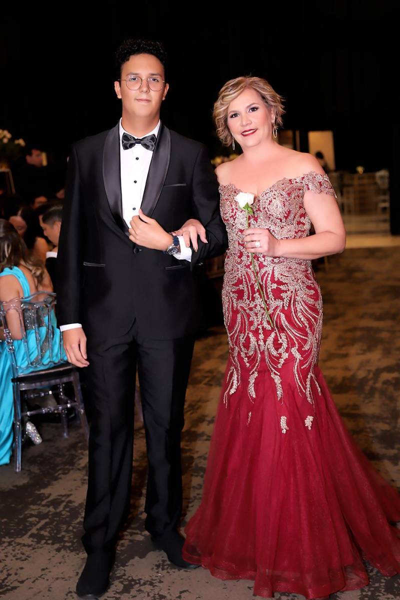 Ariel Cruz y Patricia Carías.
