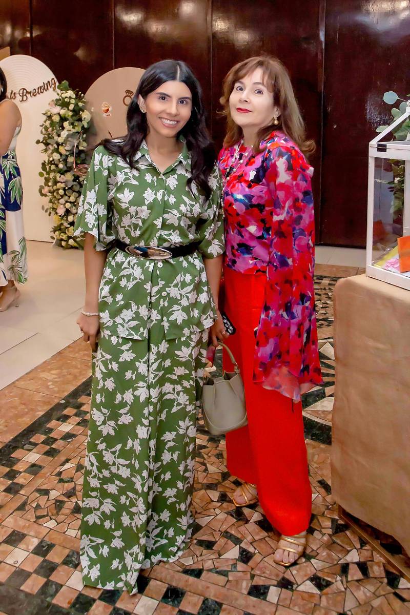 Viviana y Elena Faraj.