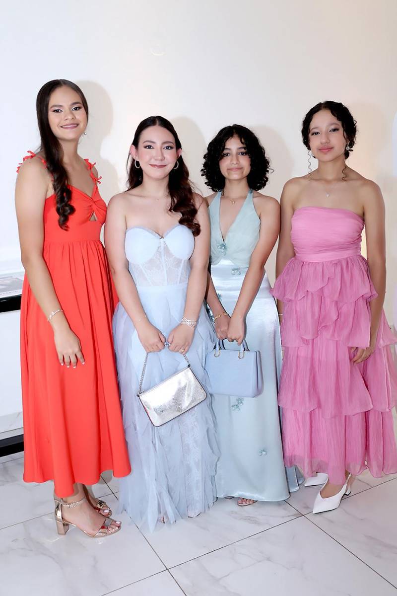 Daniela Mencía, Andrea Andino, Andrea Alvarenga y Ana Castro. Daniela Mencía, Andrea Andino, Andrea Alvarenga y Ana Castro.