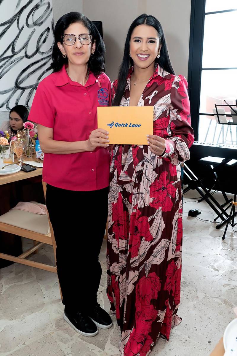 Patricia Jaar y Norma Farias.