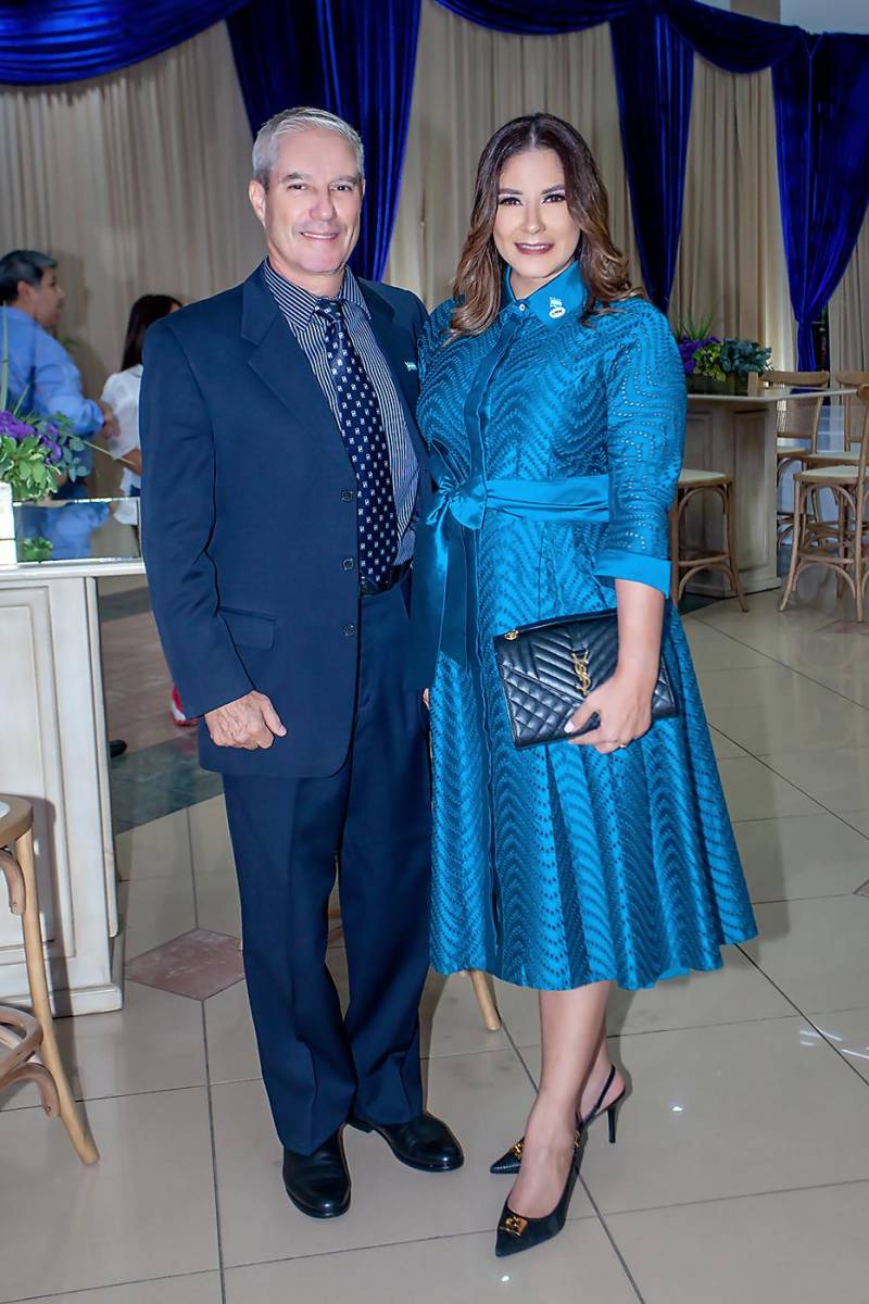 Gerardo Rivera y Ruth Arita.