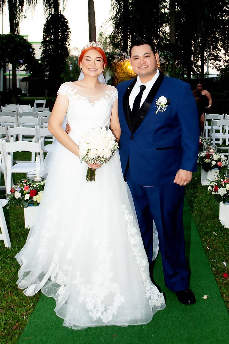 Annie Rivera y Douglas Flores.