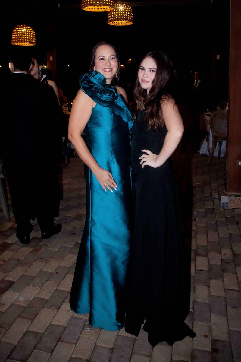 Stephanie Marinakys y su hija Julieta. 