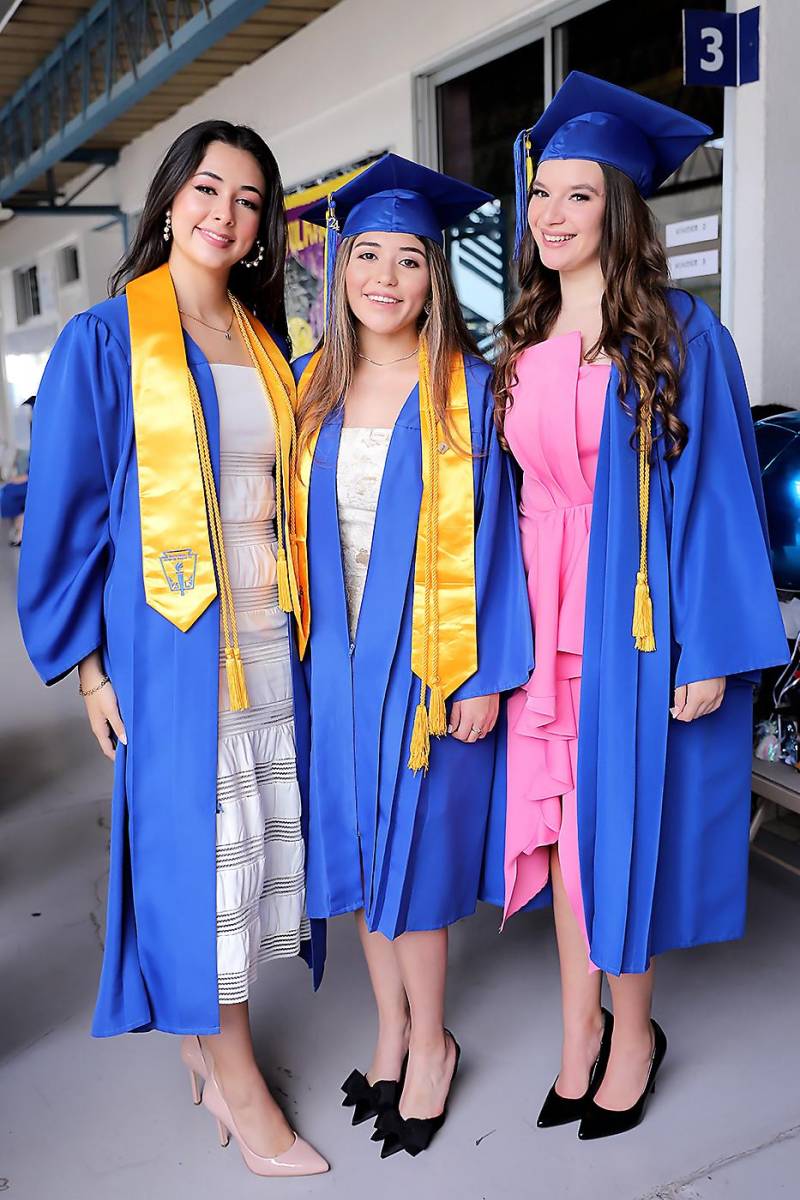 Camila Jeffs, Carola Ramírez y Elena Fracasetti