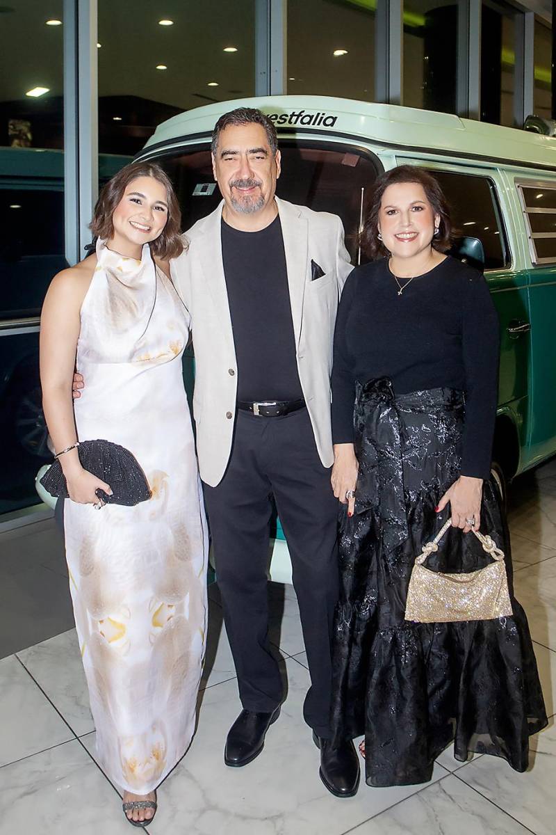 María del Pilar Férez, Juan Férez y Ana Clemencia Bueso-Ferez.