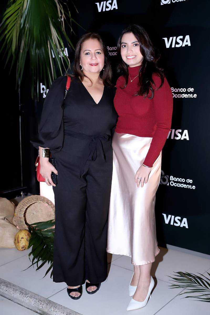 Andrea Montes y Silvia Valladares.