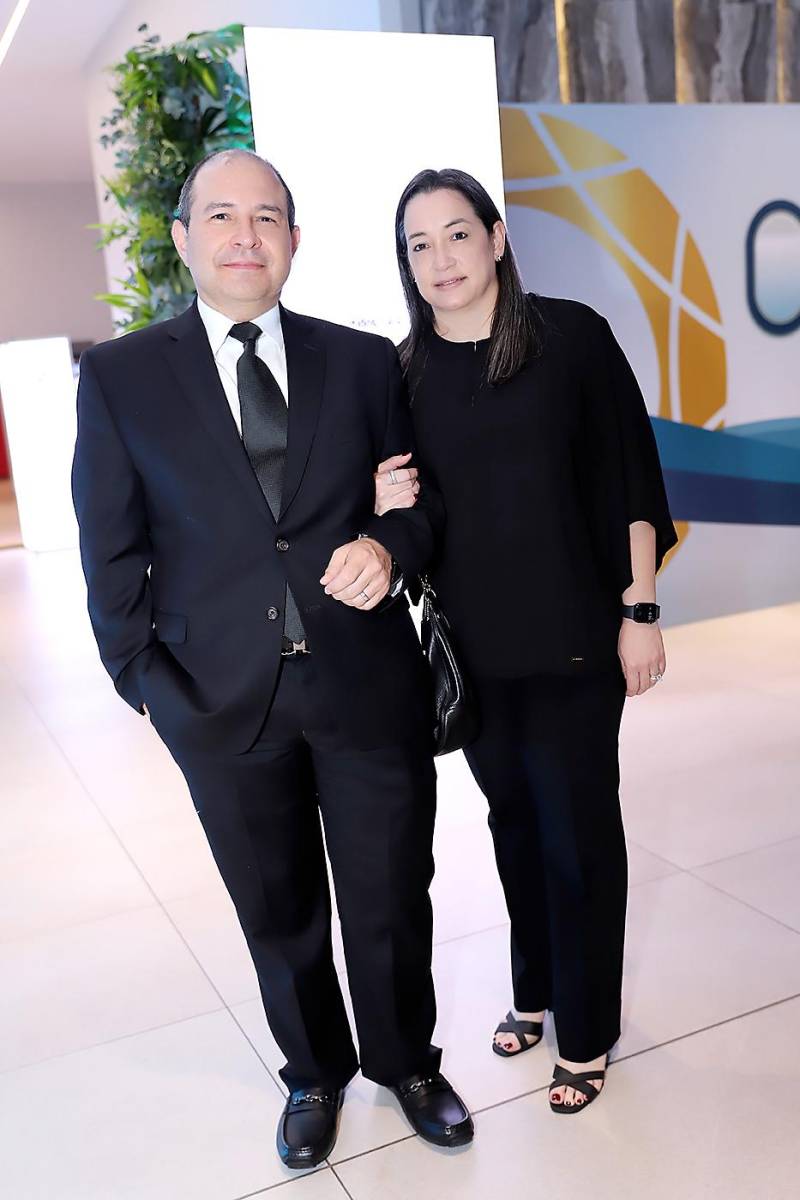 Leónidas Padilla y Fabiola Lesage.