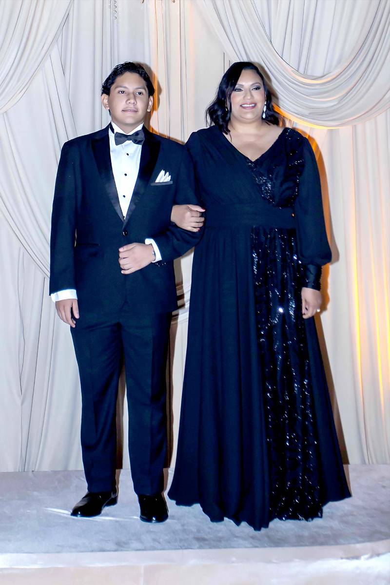 Desfile padres e hijos de la prom 2026 de Happy Days &amp; Freedom Institute