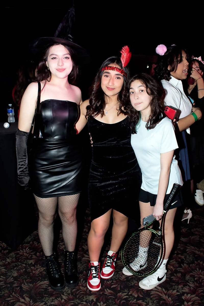 Ivanna Hernández, Valentina Chavéz y Nicole Eskerlen.