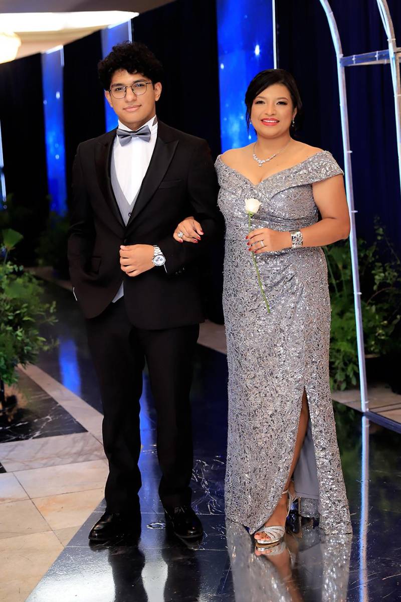 Ernesto Hernández y Dulce Canales.